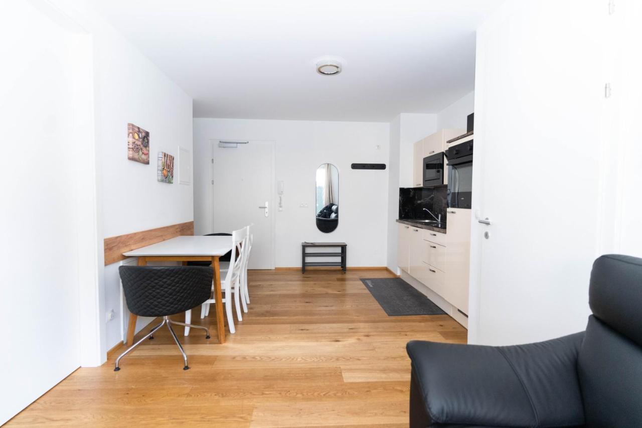 Modern Apartment With Tiny Garden Near City Center Wien Eksteriør bilde
