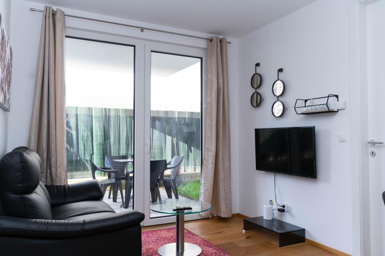 Modern Apartment With Tiny Garden Near City Center Wien Eksteriør bilde