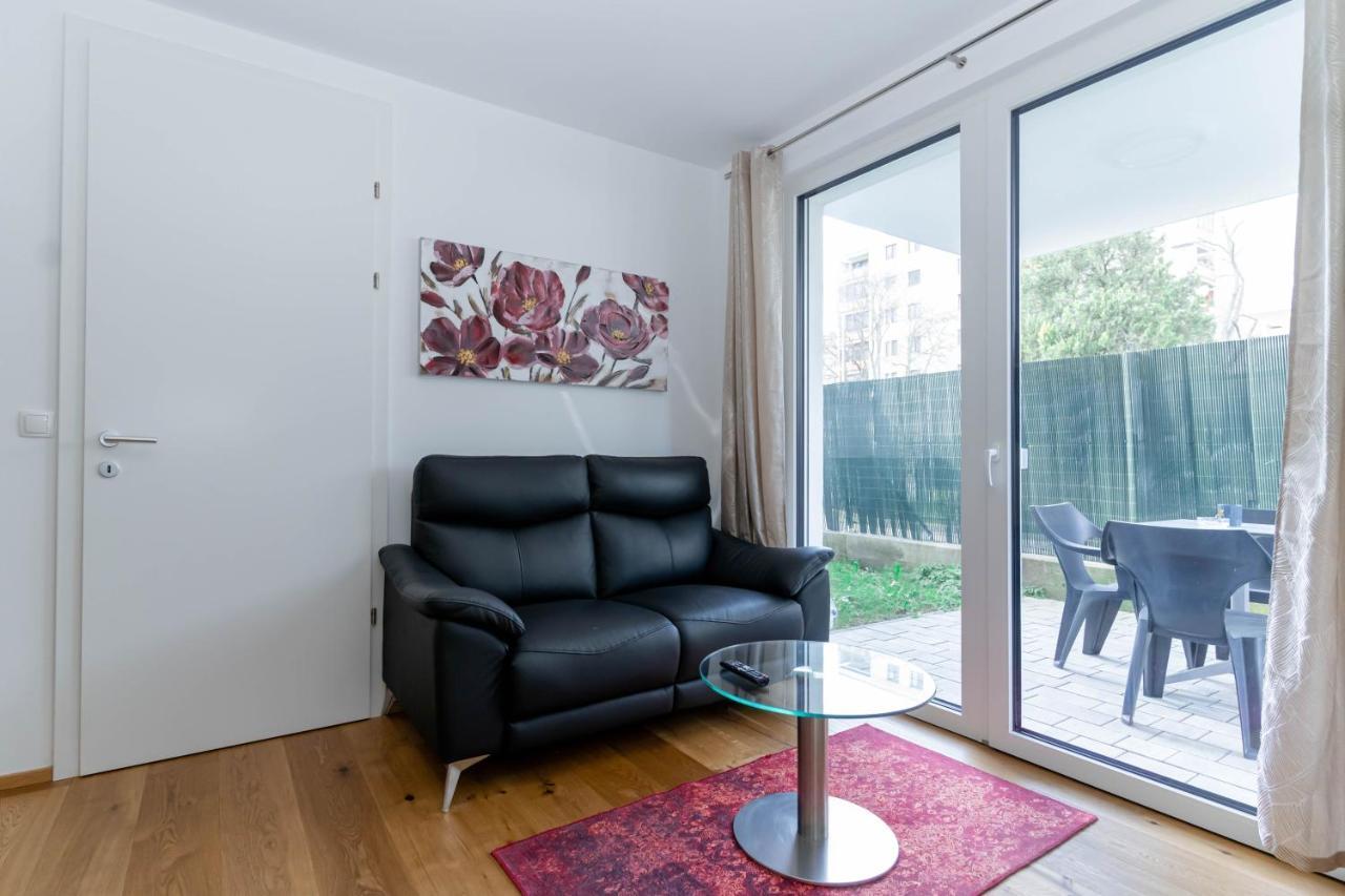 Modern Apartment With Tiny Garden Near City Center Wien Eksteriør bilde