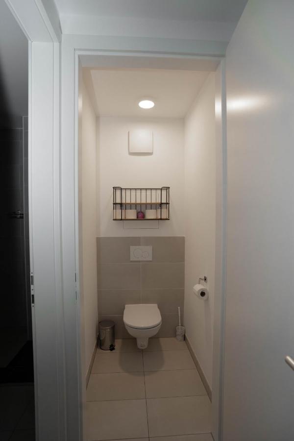 Modern Apartment With Tiny Garden Near City Center Wien Eksteriør bilde